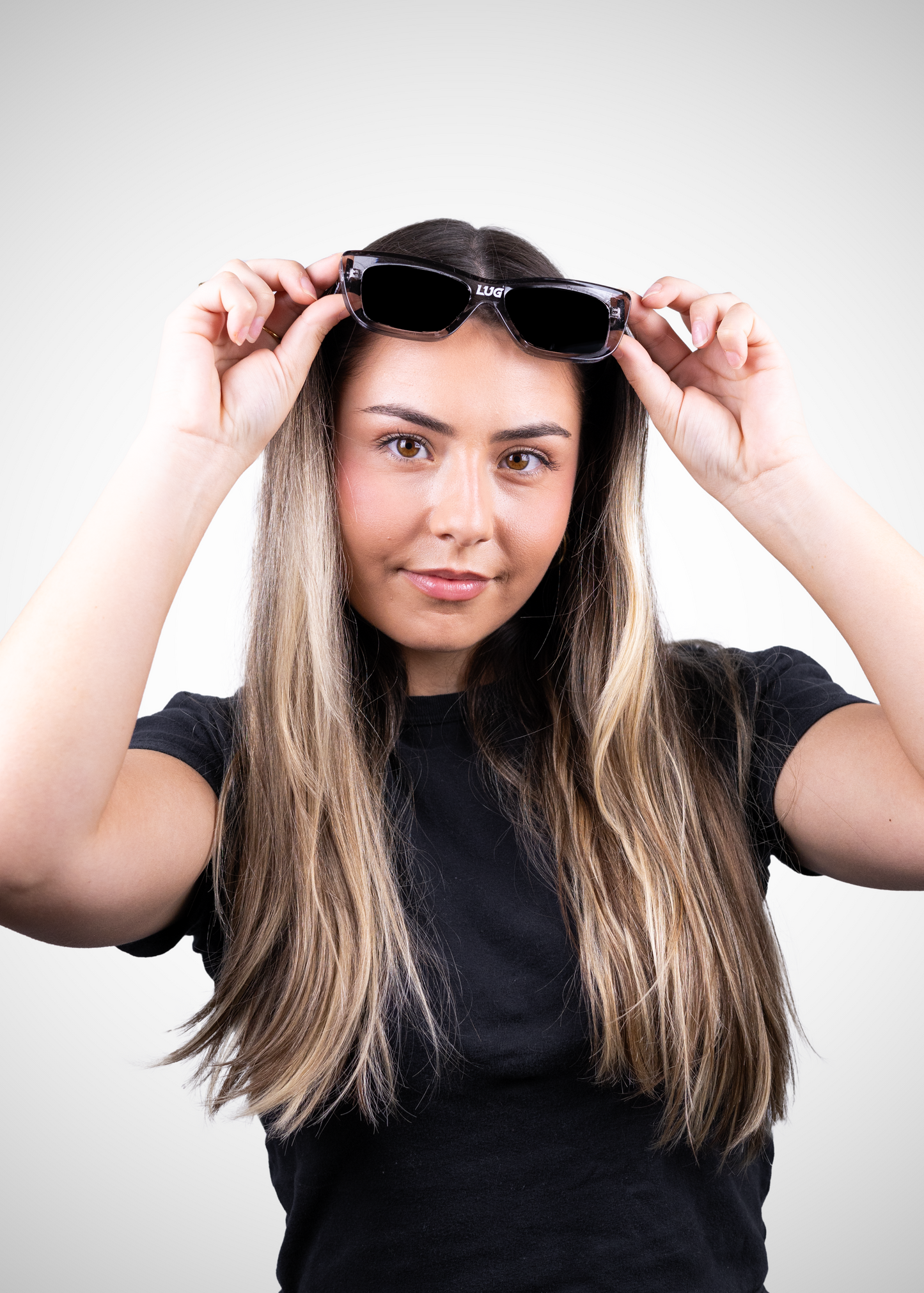 CRISPY SILVER SHOWBOUNDSHADES™